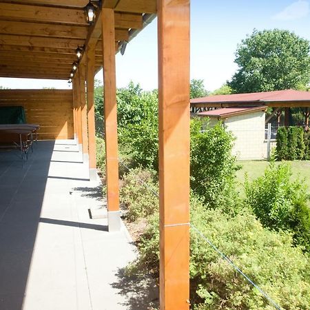 Penzion Kometa Pasohlávky Exterior foto